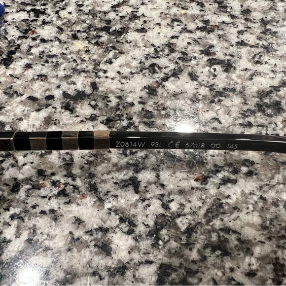 Authentic Louis Vuitton Conviction Sunglasses - Picture 5 of 12